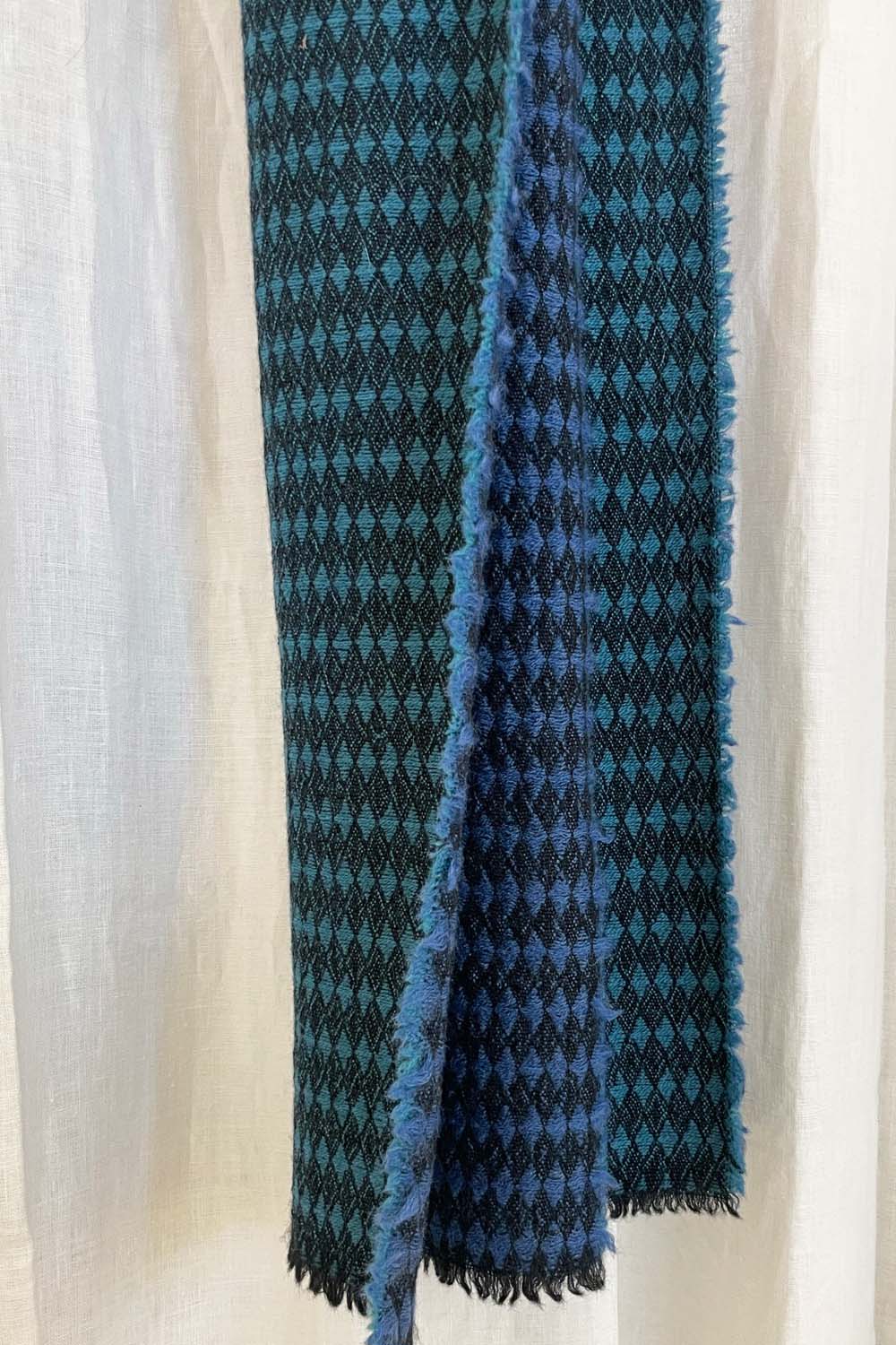 Peli siniturkoosi Huihuin villahuivi