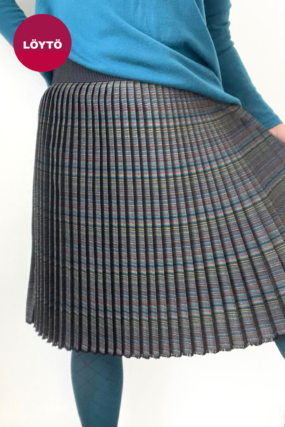 Näky laakavekkihame